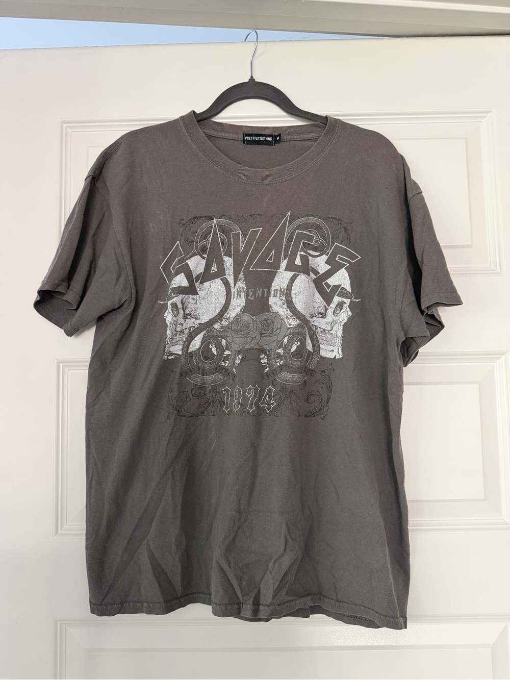 Prettylittlething Graphic Tee